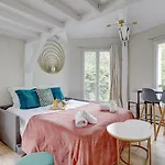 Bluestay 24 - Superb Apartment In Paris